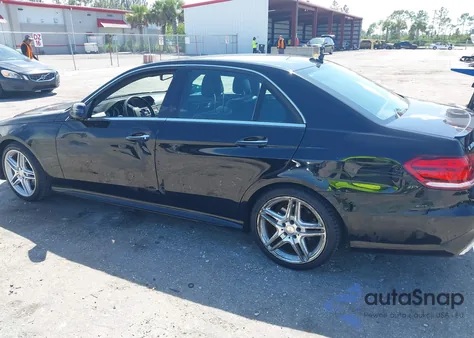 2014 Mercedes-Benz E 350 z USA, uszkodzony, nr VIN WDDHF5KB8EB057206